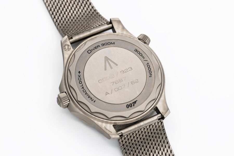 Omega Seamaster Diver 300m - James Bond Edition 210.90.42.20.01.001